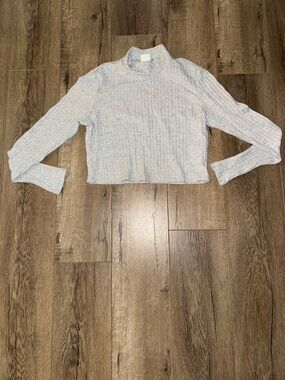 H&M Heather Gray Ribbed Mock Neck Crop Top